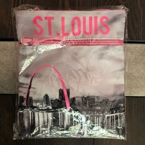 Robin Ruth cross body bag